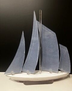 Voilier 4 Voiles Bleues